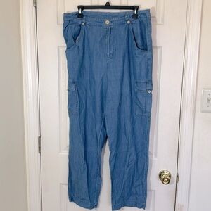 MICHAEL KORS Jeans Size 12 Straight Legs Light Blue Jeans